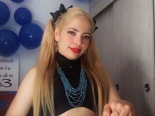 LauraMarlyns anal livesex cam